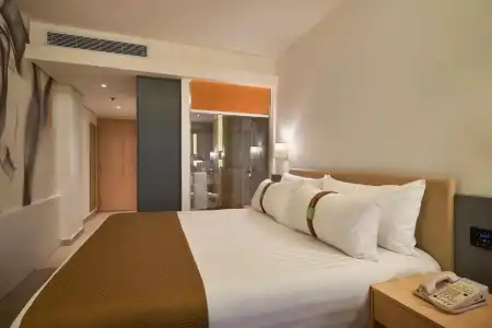 Holiday Inn & Suites Cairo Maadi by IHG - 8