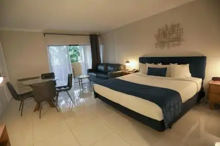 Boca Plaza - 65