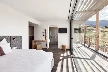 Haller Suites & Restaurant - 25