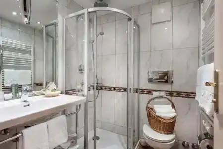 Norica - Thermenhotels Gastein Mit Dem Bademantel Direkt in Die Therme - 42