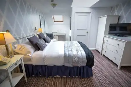 The Ascott - 32