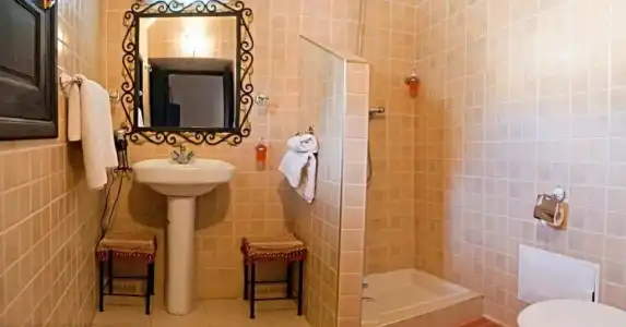 Riad Losra - 61