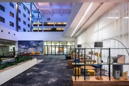 Courtyard by Marriott Prague Airport - 29
