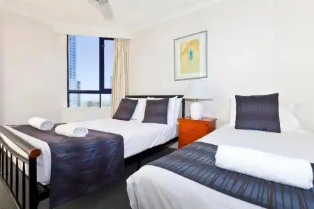 Surf Regency Apartments - 50