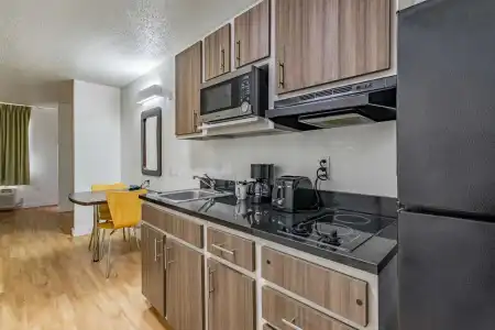 Studio 6 Dallas, TX - 13