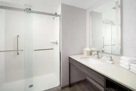 Hilton Garden Inn Miami Brickell South - 32