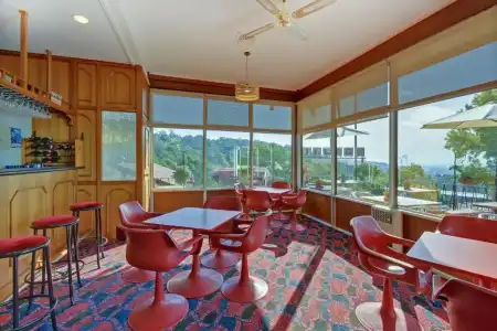 Village Family Motor Inn - 7