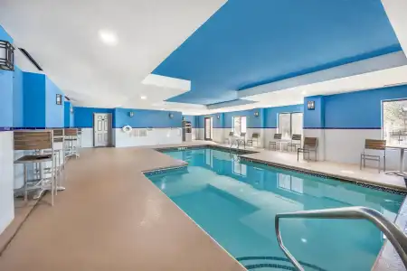 Comfort Inn & Suites Chattanooga West - Lookout Mountain - 17
