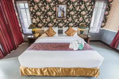 Brookside Valley Resort - 128