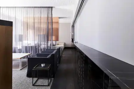 Burbury & Apartments - 12