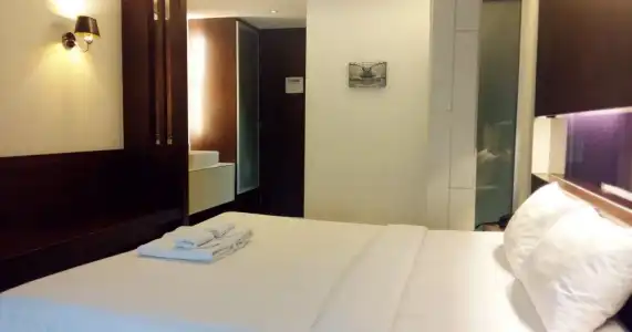 Collection O The Bangkok Airport Link Suite - 4