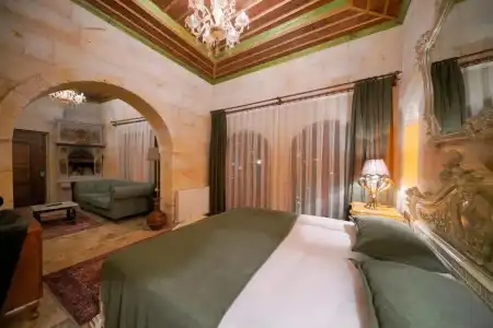 Serenus Cave Suites - 59