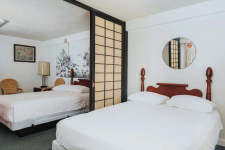Royal Grove Waikiki - 63