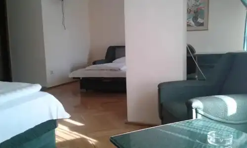 Bara Budapest - 35
