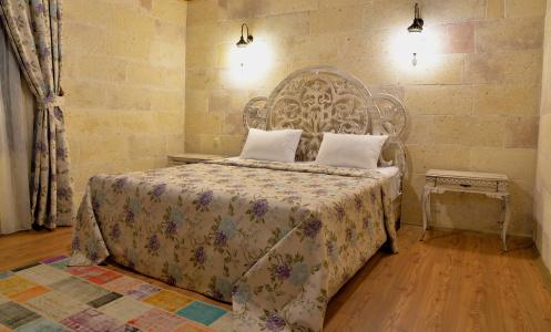 Elevres Stone House - 4