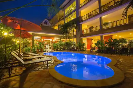 The Opium Serviced Apartment & - 16
