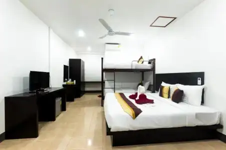 Sleep In Lanta Resort - 88