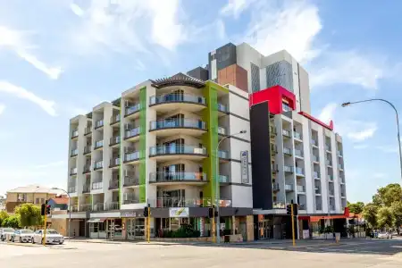 Baileys Serviced Apartments - 0