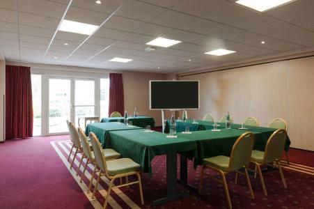 Sure by Best Western Caen Mémorial - 18