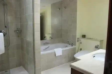 Ramada by Wyndham Downtown Dubai - 59