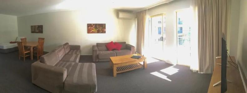 Beachside Holiday Apartments - 66