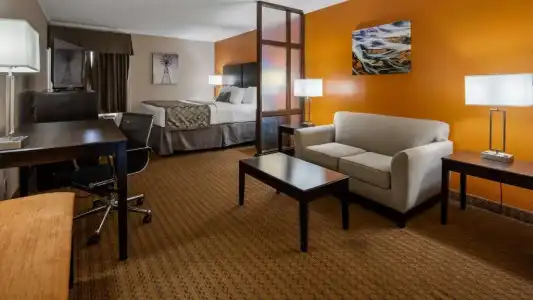 Baymont by Wyndham Lubbock - 36