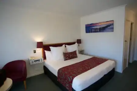 SureStay by Best Western The Clarence on Melville - 34