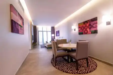 Mercure Dubai Barsha Heights Suites And Apartments - 57