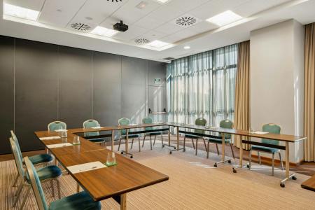 Hilton Garden Inn Sevilla - 41