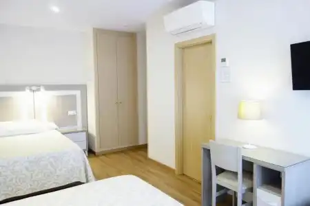 Hostal Toledo - 71