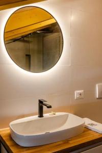 Rea Boutique - 8