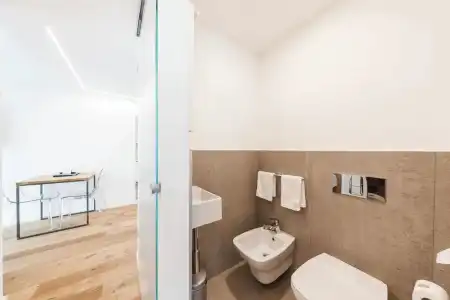 Garda Lake Suite - 103