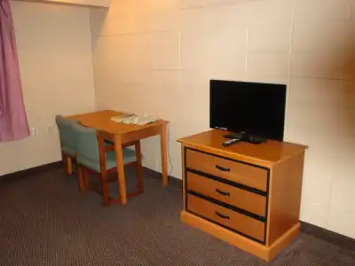 Economy Inn - 27