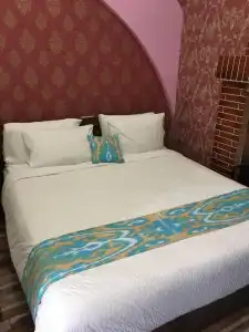 Mosaic Boutique - 44