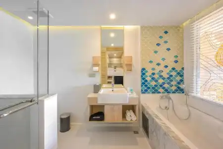 LIV Phuket Patong Beachfront - 8