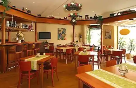 Schweizer Hof - 13