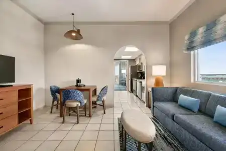 Holiday Inn & Suites Ocean City by IHG - 81