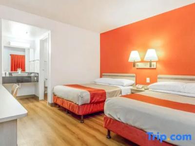 Motel 6 Phoenix, AZ - West - 37