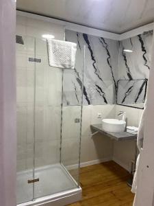 Family Guest House & Hostel - 52