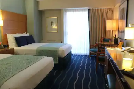 LSI Resorts at Ala Moana - 2