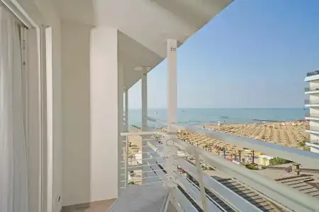 Strand - 15