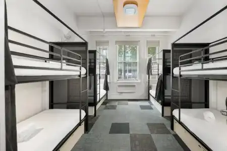 YHA Melbourne Central - 10