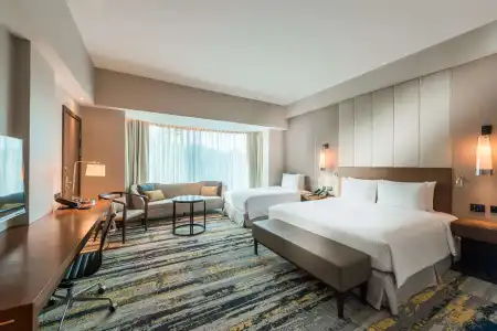Hilton Kota Kinabalu - 4