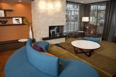 Fairfield Inn & Suites Cincinnati Uptown/University Area - 2
