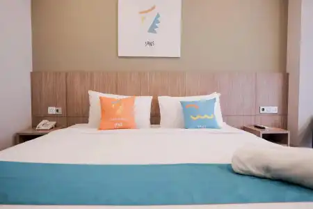RedDoorz Premium near CBD Puri Indah - 59