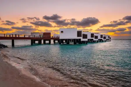 Bab Al Nojoum Hudayriyat Villas - 3