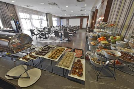 City Inn - 10