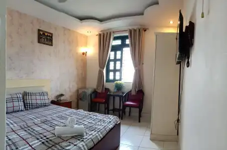 Lan Anh - 25