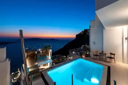 Daydream Luxury Suites - 50