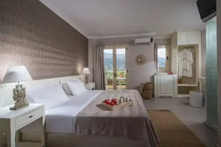 Notos Heights & Suites - 41